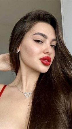 Rebeca Azúcar la compañía perfecta para tus momentos especiales