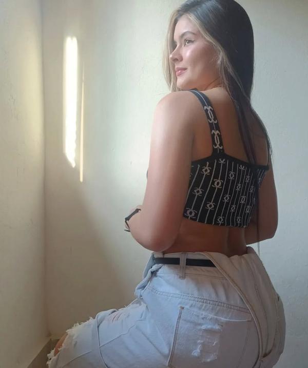 Olivia Mística La Compañera Ideal para Tus Deseos 2 Mis Fotos